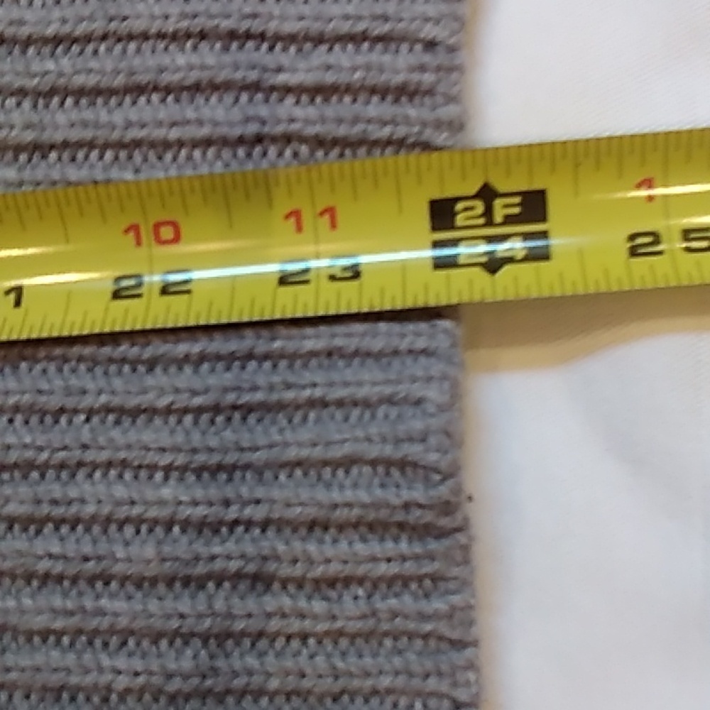 ROOTS Wool Cotton Knit Blend Light Grey Crew Neck Women's Sweater EUC - Picture 11 of 14